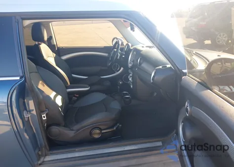 2010 Mini Cooper S Clubman z USA, uszkodzony, nr VIN WMWMM3C54ATP94609